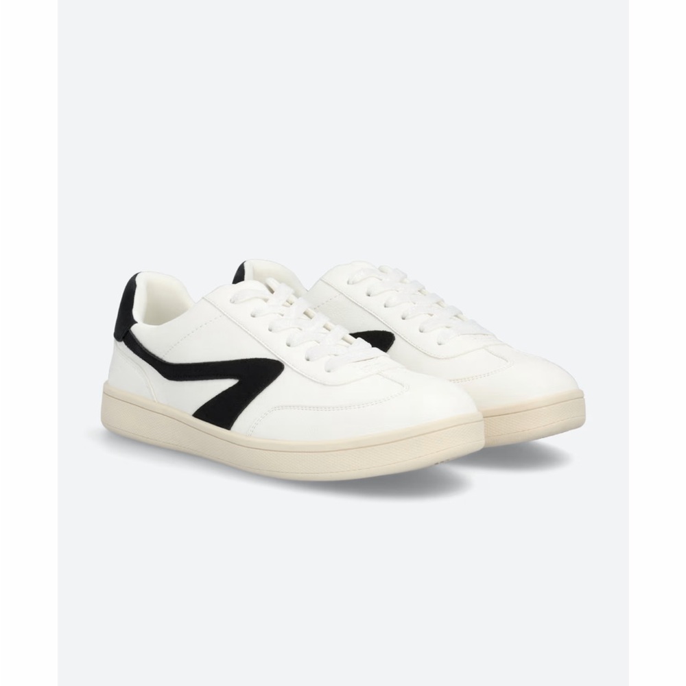 Dolce Vita Vasser Sneakers - 7.5